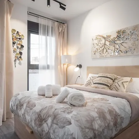 Modern Duplex With A Garden View - Center By Rems