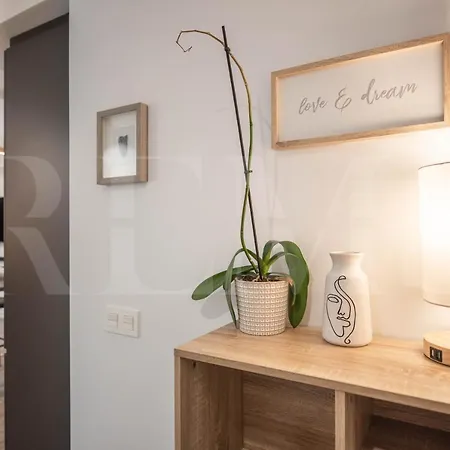 Apartment Modern Duplex With A Garden View - Center By Rems Malaga