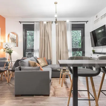 Appartement Modern Duplex With A Garden View - Center By Rems